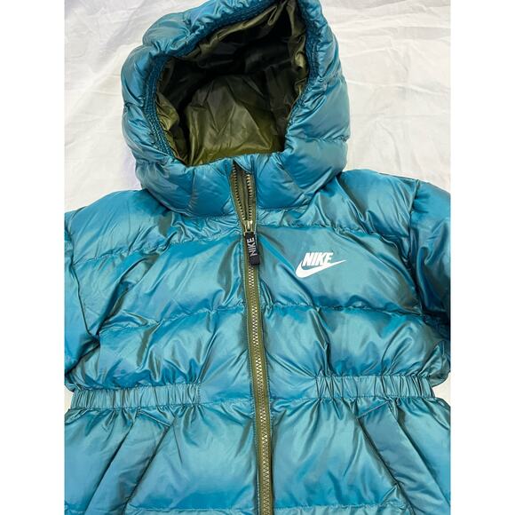Nike Sportswear Girls Hooded‎ Jacket in Green, Mermaid Puffer Coat, Full Zip - Picture 3 of 9